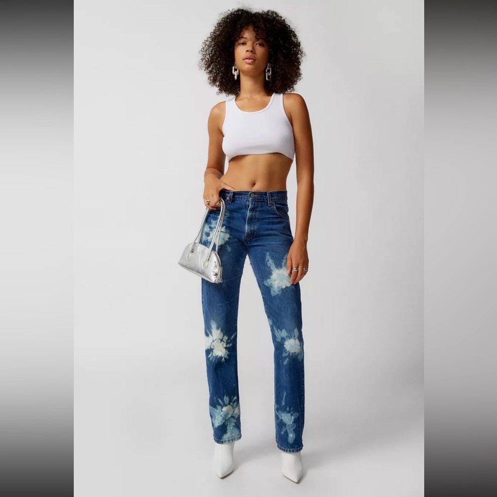 UO Urban Renewal Remade Levi’s® Lightning Dye Jean NWT 25x30